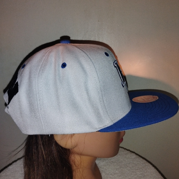 HBCU Hampton University Mitchell &Ness snapback cap - Picture 3 of 8